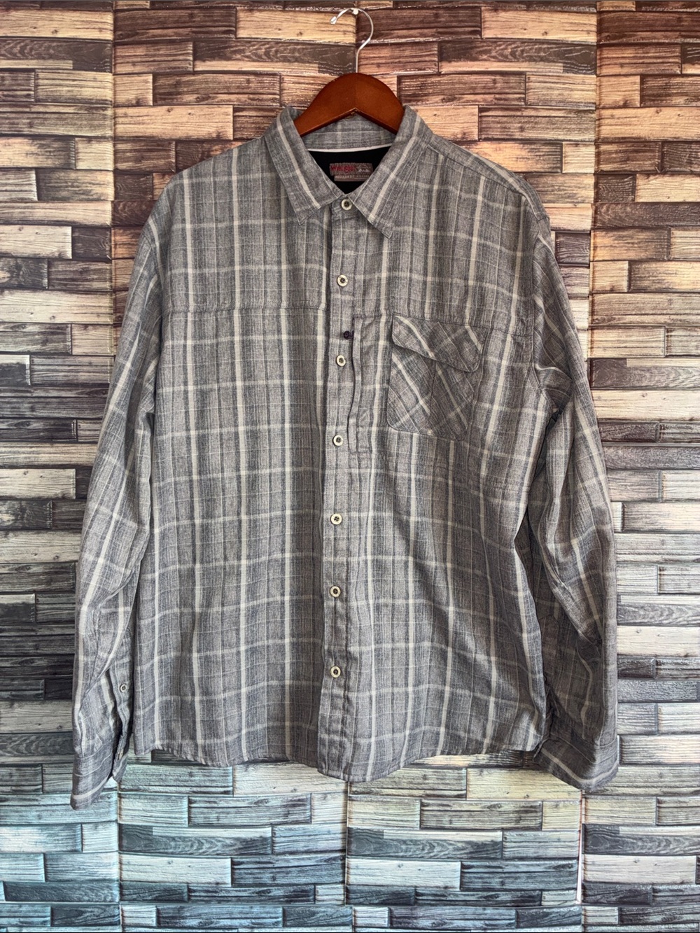 Pre Owned Men's  XL Wrangler Gray Plaid Button-Up  Outdoor Shirt